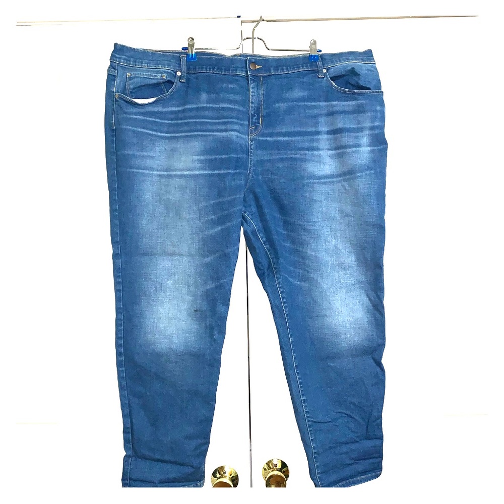 AVA VIV Straight Jeans